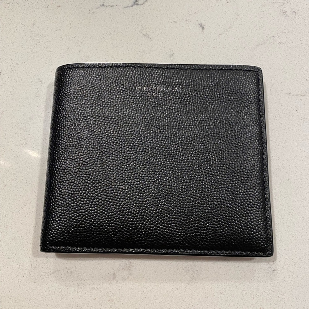 Saint Laurent East/West Wallet in Grain de Poudre Embossed Leather